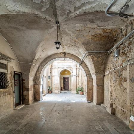 Lovely Studio In The Historic Center Of Ortigia Syracuse Bagian luar foto