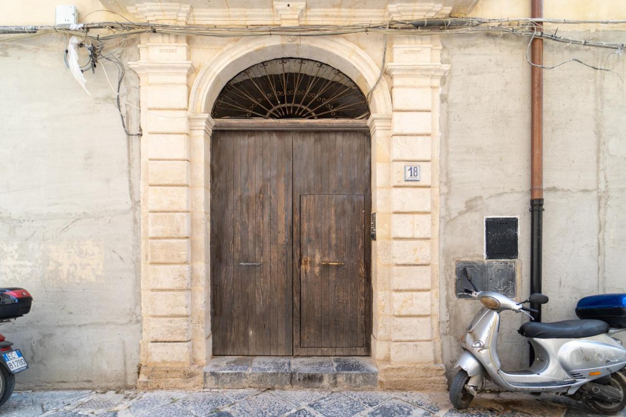 Lovely Studio In The Historic Center Of Ortigia Syracuse Bagian luar foto
